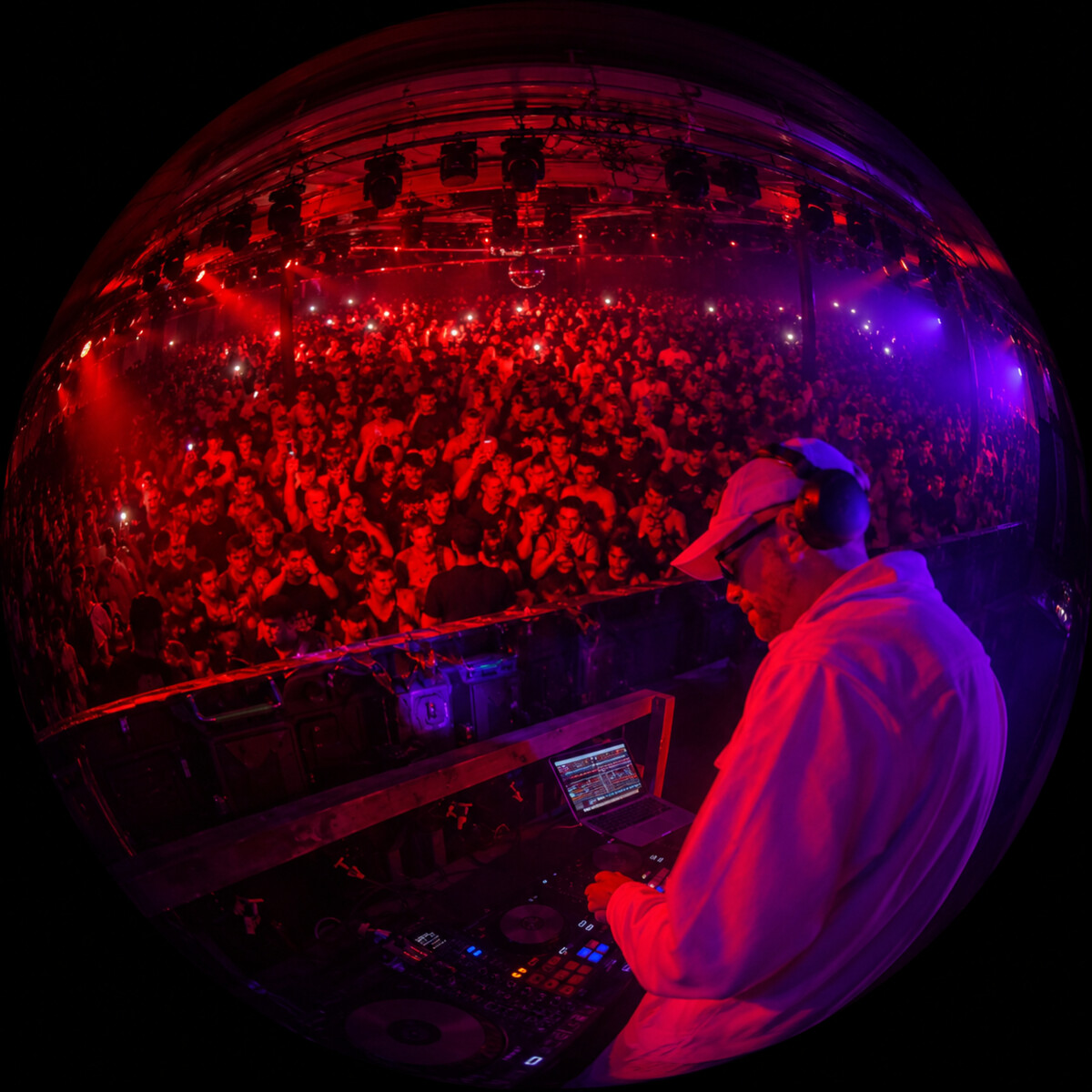 Hyper performing to a live crowd